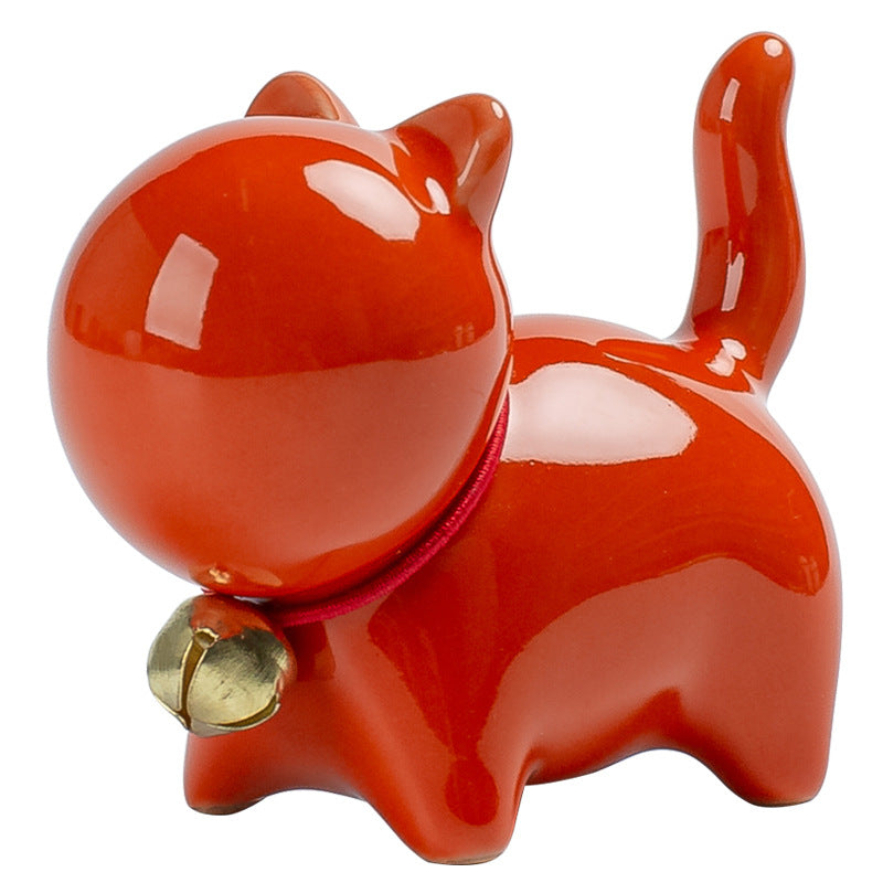 Cute Ceramic Cat Figurine with Miniature Animal Miniature Landscape, Indoor Desktop Decoration